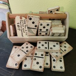 WOOD DOMINOES AND BOX