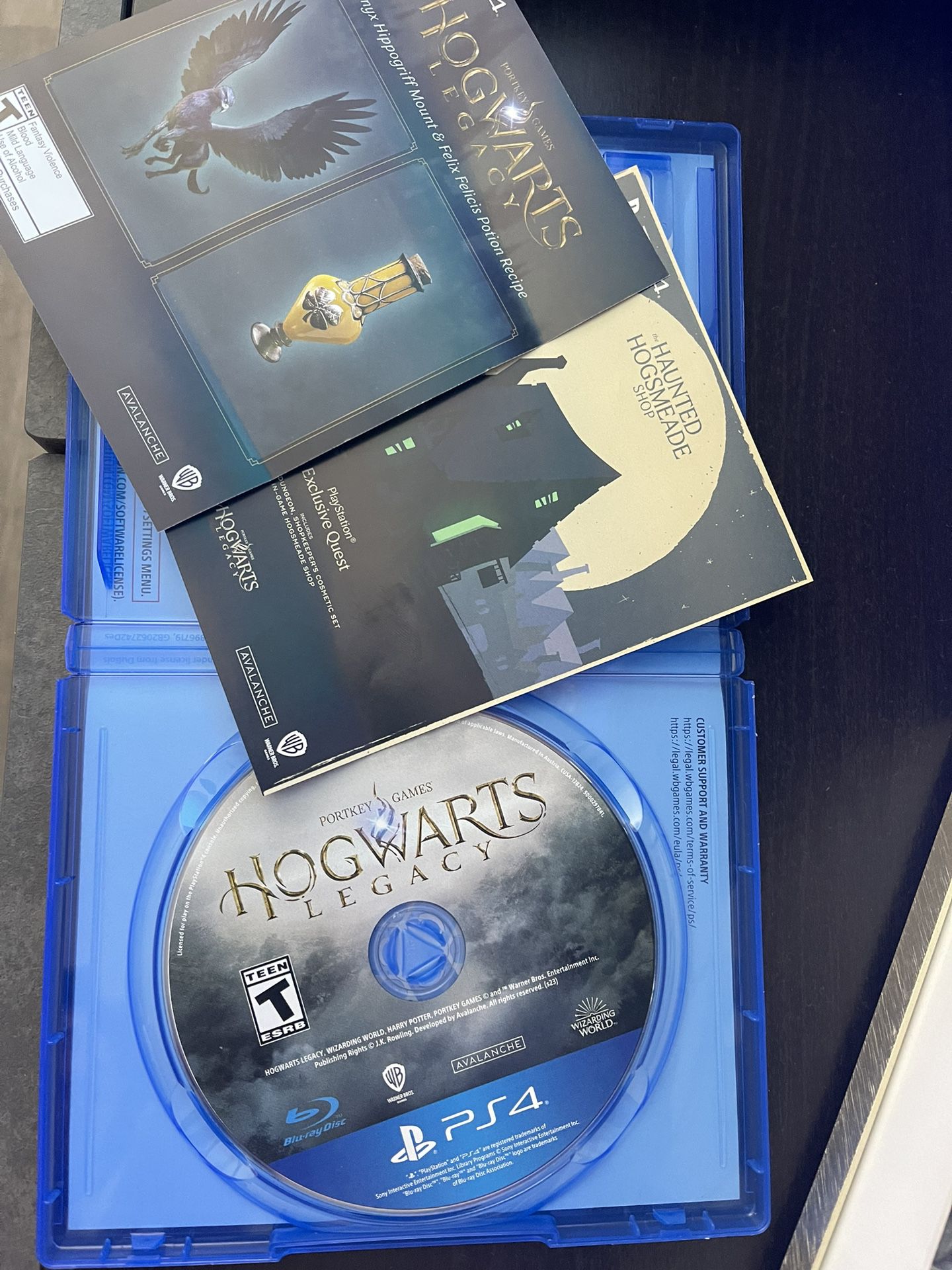 Hogwarts Legacy PS4 Deluxe Edition for Sale in Laud By Sea, FL - OfferUp