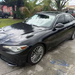 2017 Alfa Romeo Giulia 