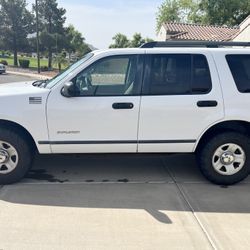 2005 Ford Explorer