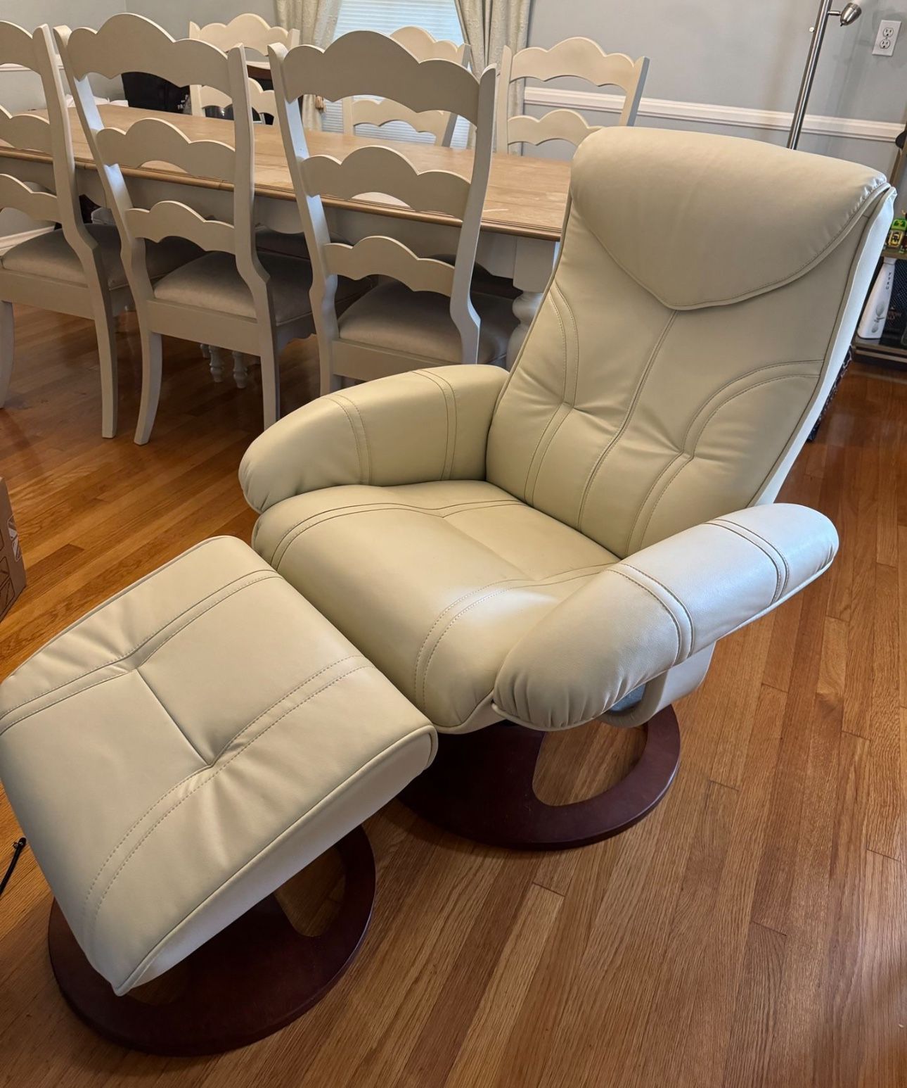 lounge chair