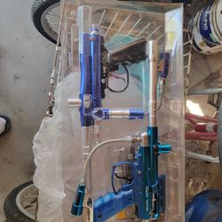 New paint brush. Brocha de bolas de pintura