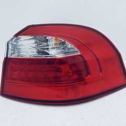 2012-2017 KIA RIO HACHBACK RIGHT PASSENGER SIDE TAIL LIGHT LED OEM