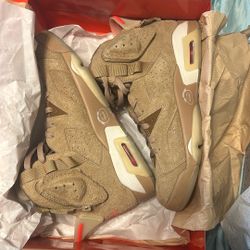 SNEAKER DEAL. BUY 4 Get 1 FREE