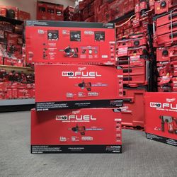 M18 Milwaukee 1" Fuel Impact Wrench Kit, New, Financing Available 