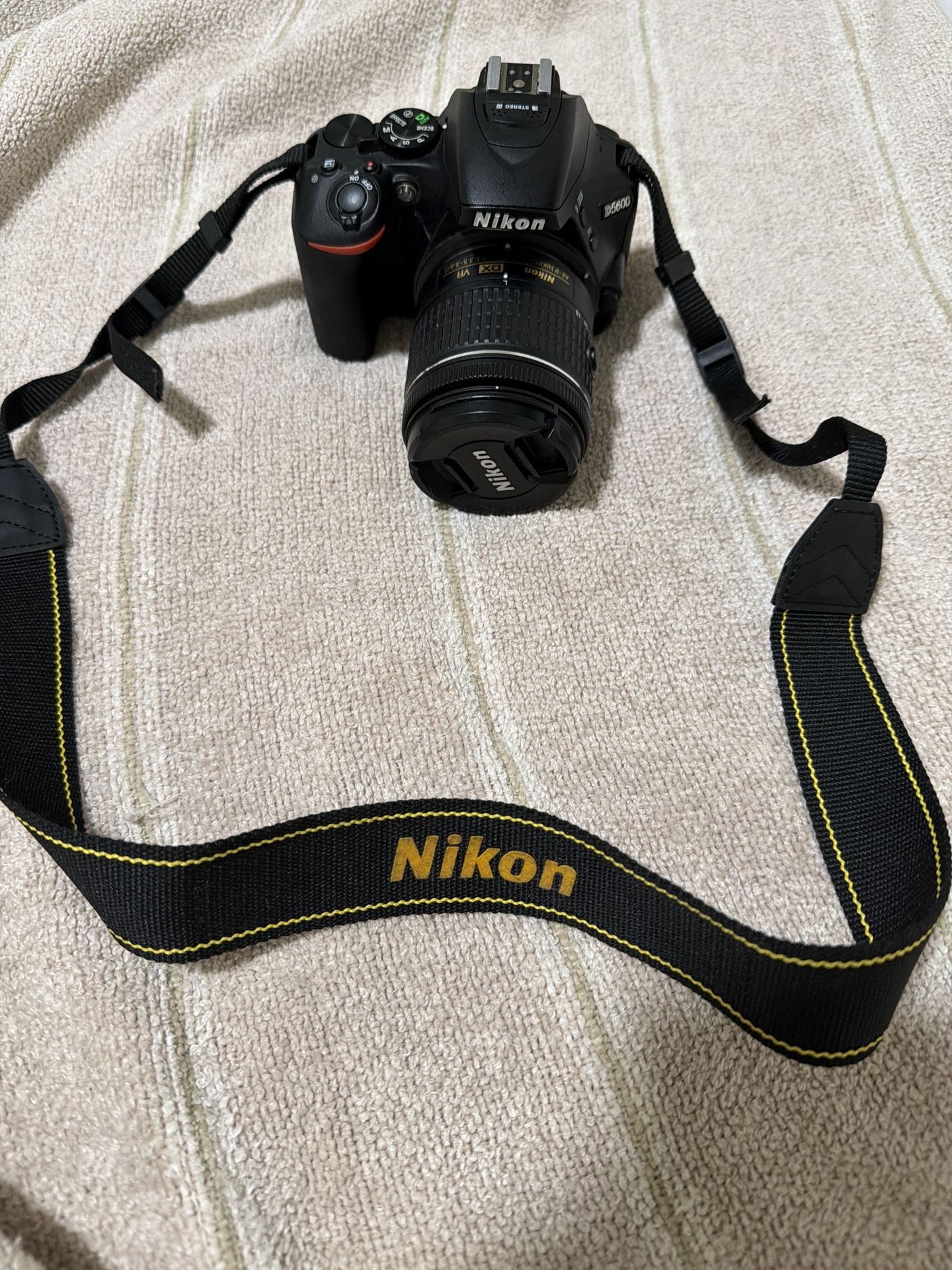 Nikon D5600 Digital SLR camera & 18-55mm lens