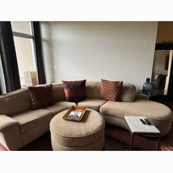 American Signature's  Exquisite Sectional Couch & Ottoman