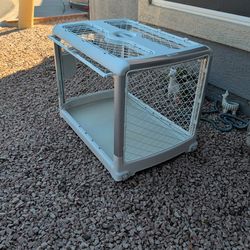 Diggs Revol Intermediate Dog Crate