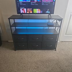 Tv Stand / Dresser with Rgb lighting 