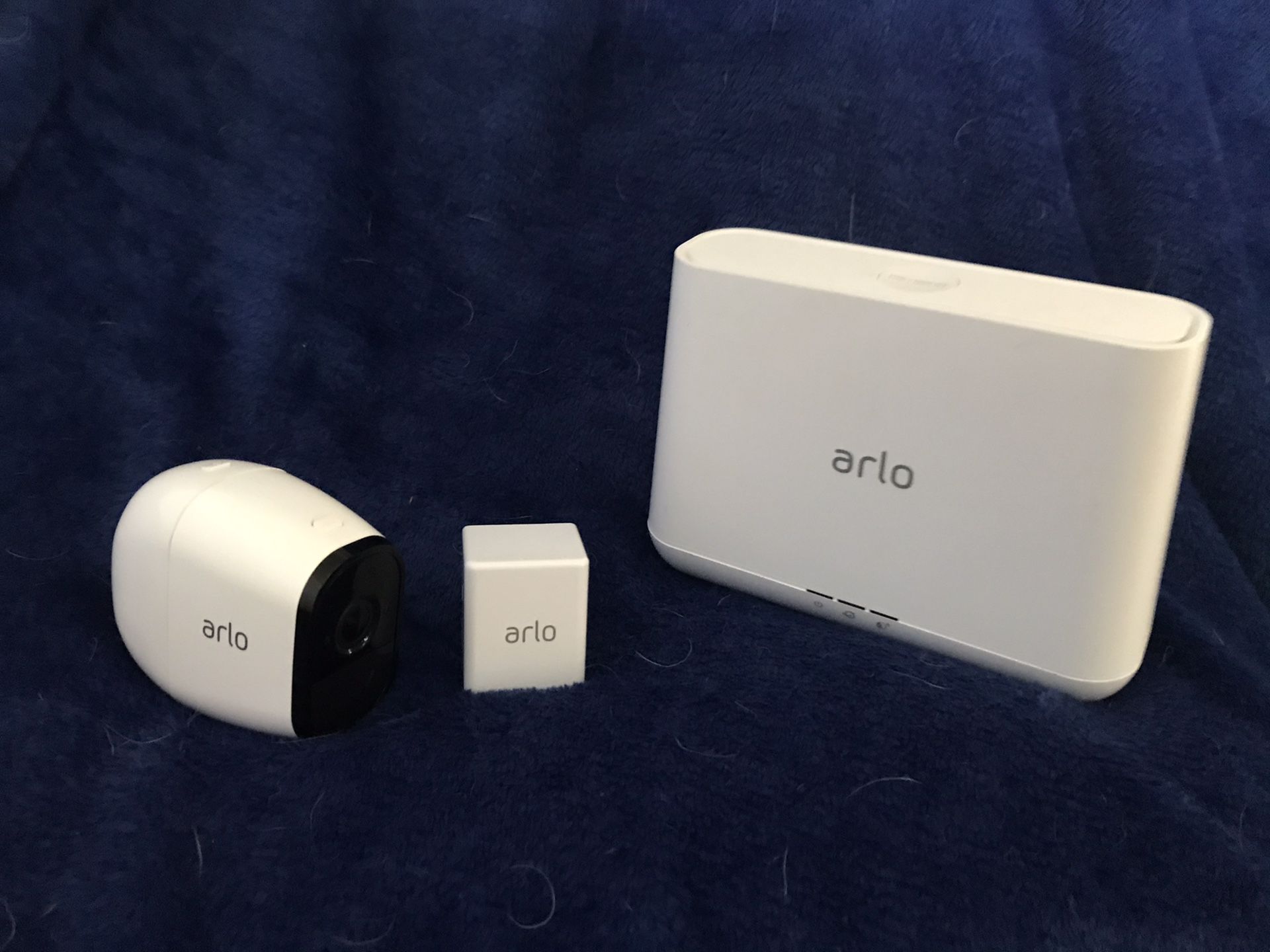 Arlo HD wireless security camera and base station