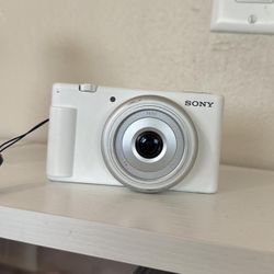 Sony White and Silver Cameras-and-accessories(off172)