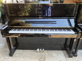 Yamaha YUS Upright Piano 