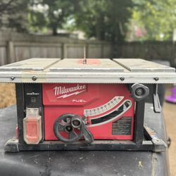 Milwaukee Table Saw 