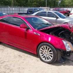 08-13 cadillac cts wagon, coupe parts partout, sunroof, leather good motor 30 day warranty.