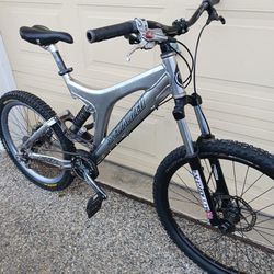Specialized Full Suspension Mountain Bike M 