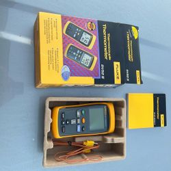 Fluke Thermocouple Thermometer 51/52 II