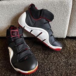 Nike Zoom Lebron 4 Black White Red 2006 Size 11.5 Used Rare Retro Authentic Black And Red 