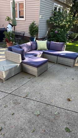 Modular outdoor sectional couch