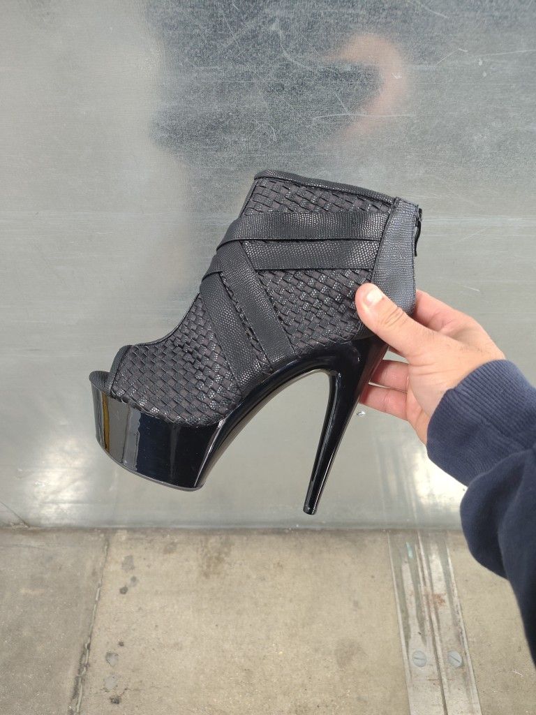 Women's Heels Black Sz 6