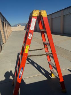 Werner Fiberglass Step Ladder 6ft