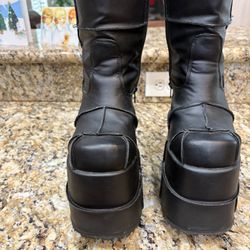 MENS/Unisex Demonia Platform Boots, ALL INFO In ADD PLZ READ 