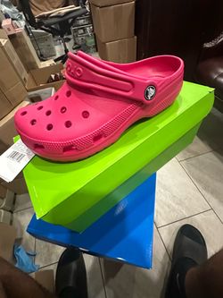 Size 3 in men 25$ crocs
