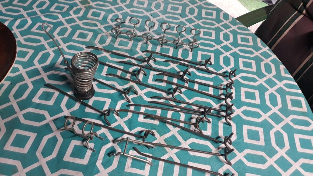 22 Pieces Of Pegboard Assortment