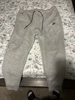 Nike Tech Sweatpants
