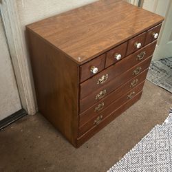 ETHAN ALLEN WOODEN DRESSER