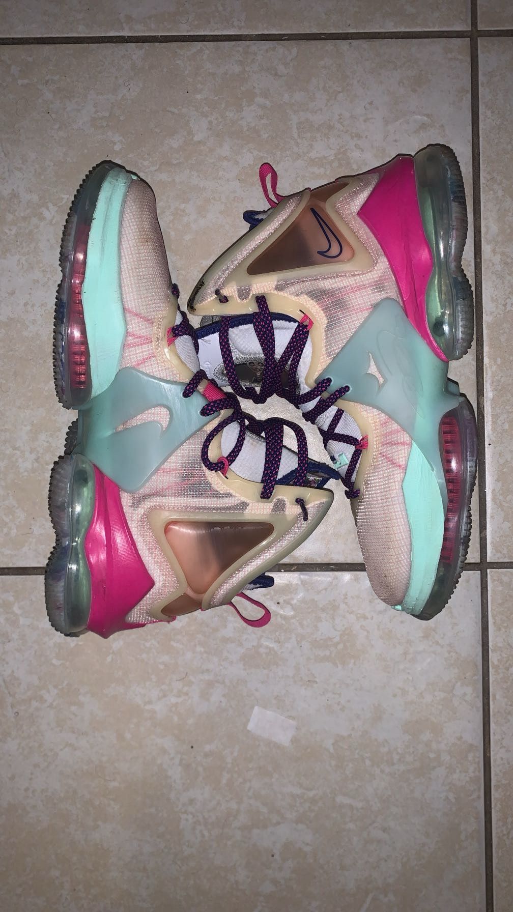 Nike Lebron 19 Valintines Day Love Letter