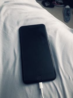 iPhone 7 Plus Unlocked 32 GB