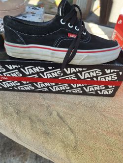 Womens 71/2 shoes