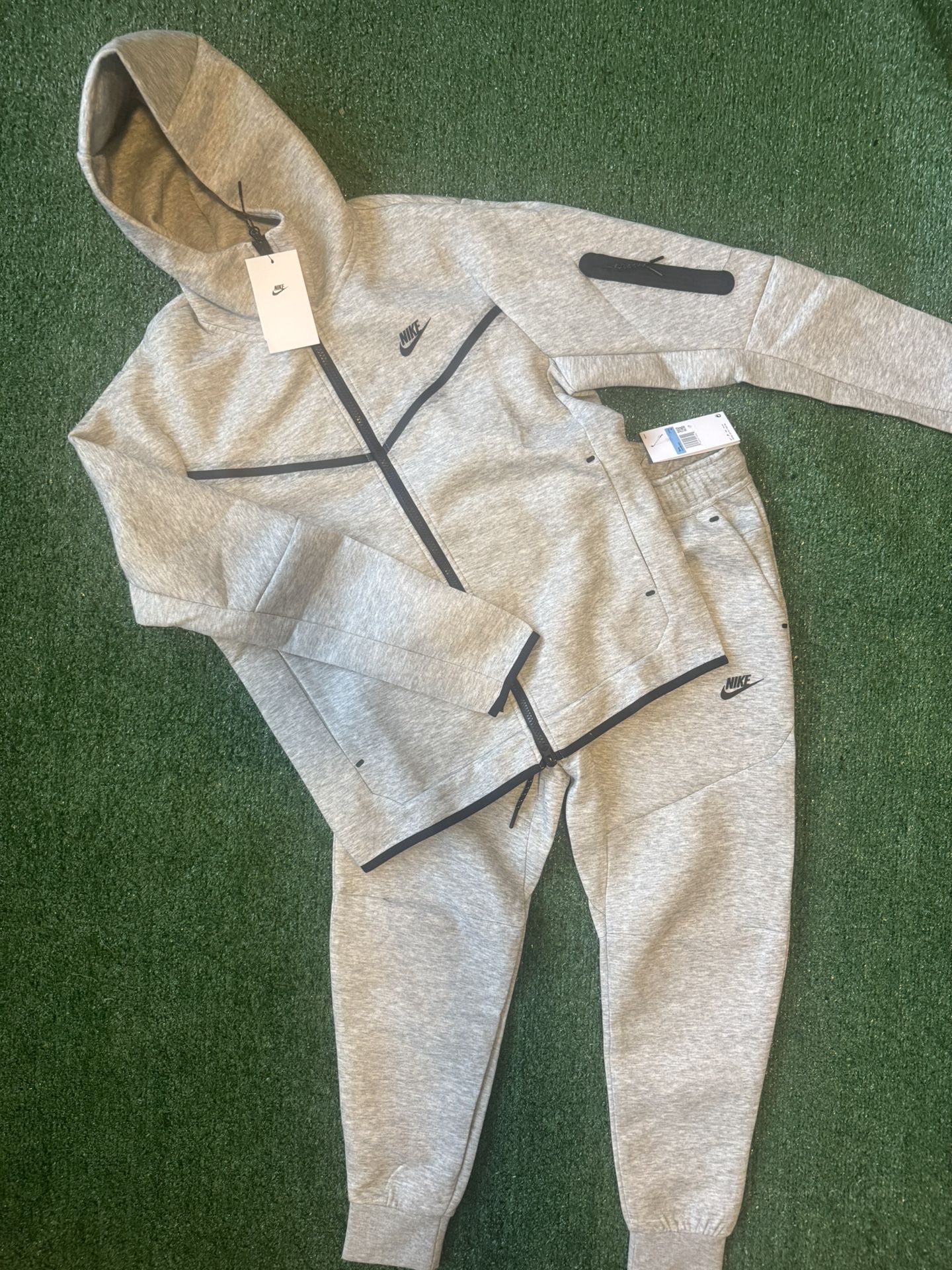 Nike Tech Tracksuit Grey Size Small