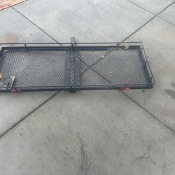 Hitch cargo carrier 