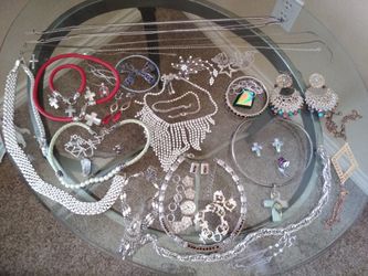 Women's jewelry