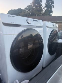 Samsung washer and gas dryer