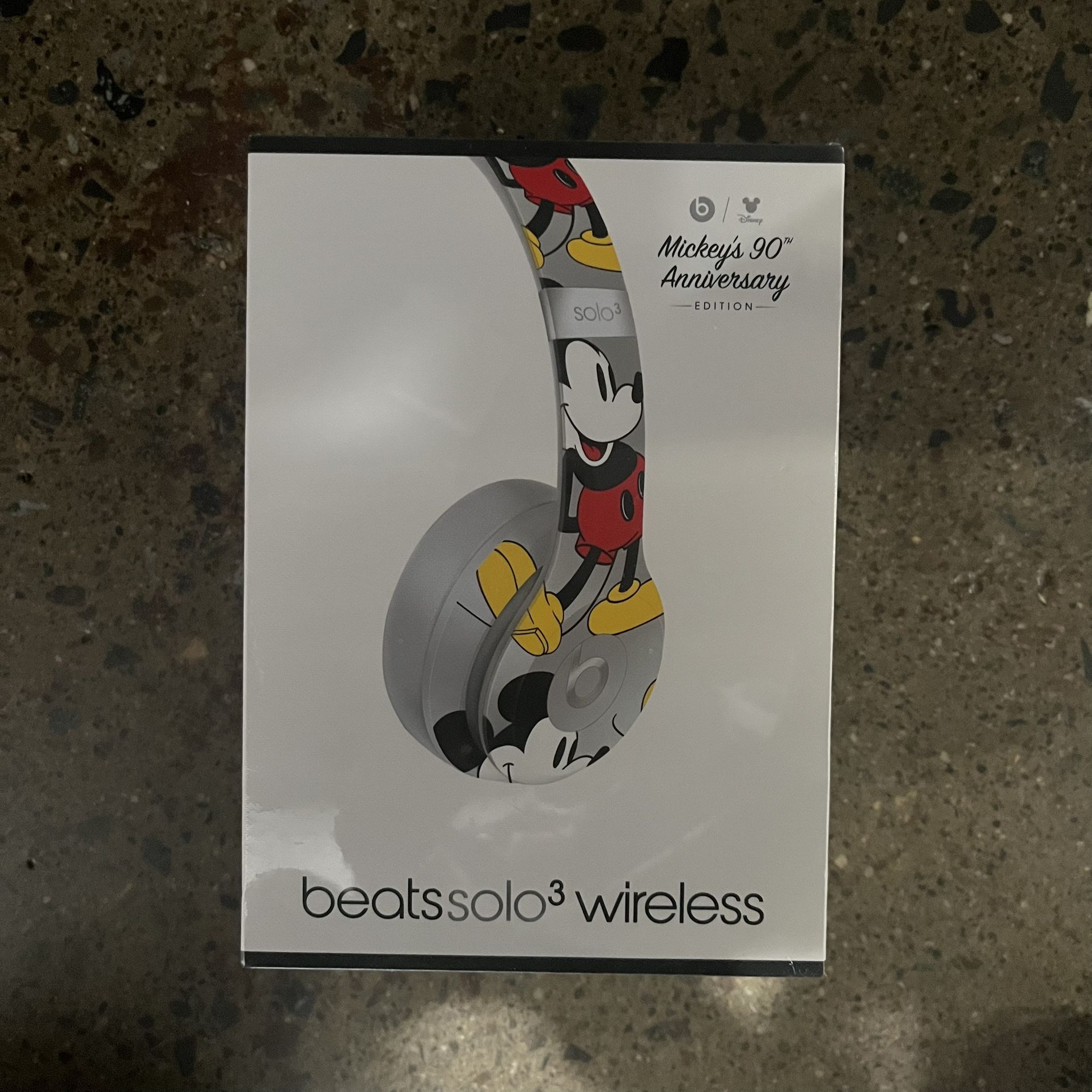 NEW Beats by Dre X Disney 90th Anniversary Solo 3 Wireless 