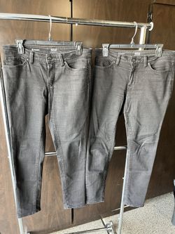 (2) Size 8 Skinny ana Jeans