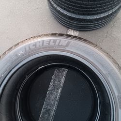 2 Llantas 255 50 R20 Michelin Defender 