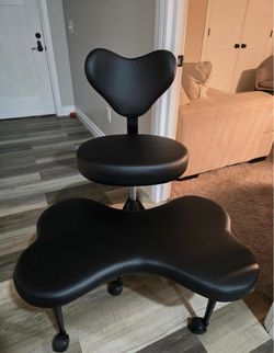 Ergonomic Cross Legged Chair, 360° Swivel Meditation Chair with Wheels, Height Adjustable Seat for ADHD, Strong Lumbar Support, Chic Home Office Furni