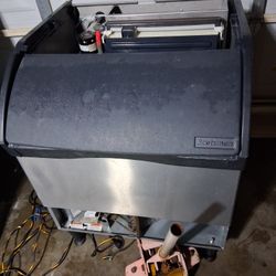 Scotsman 313lb Ice Maker 