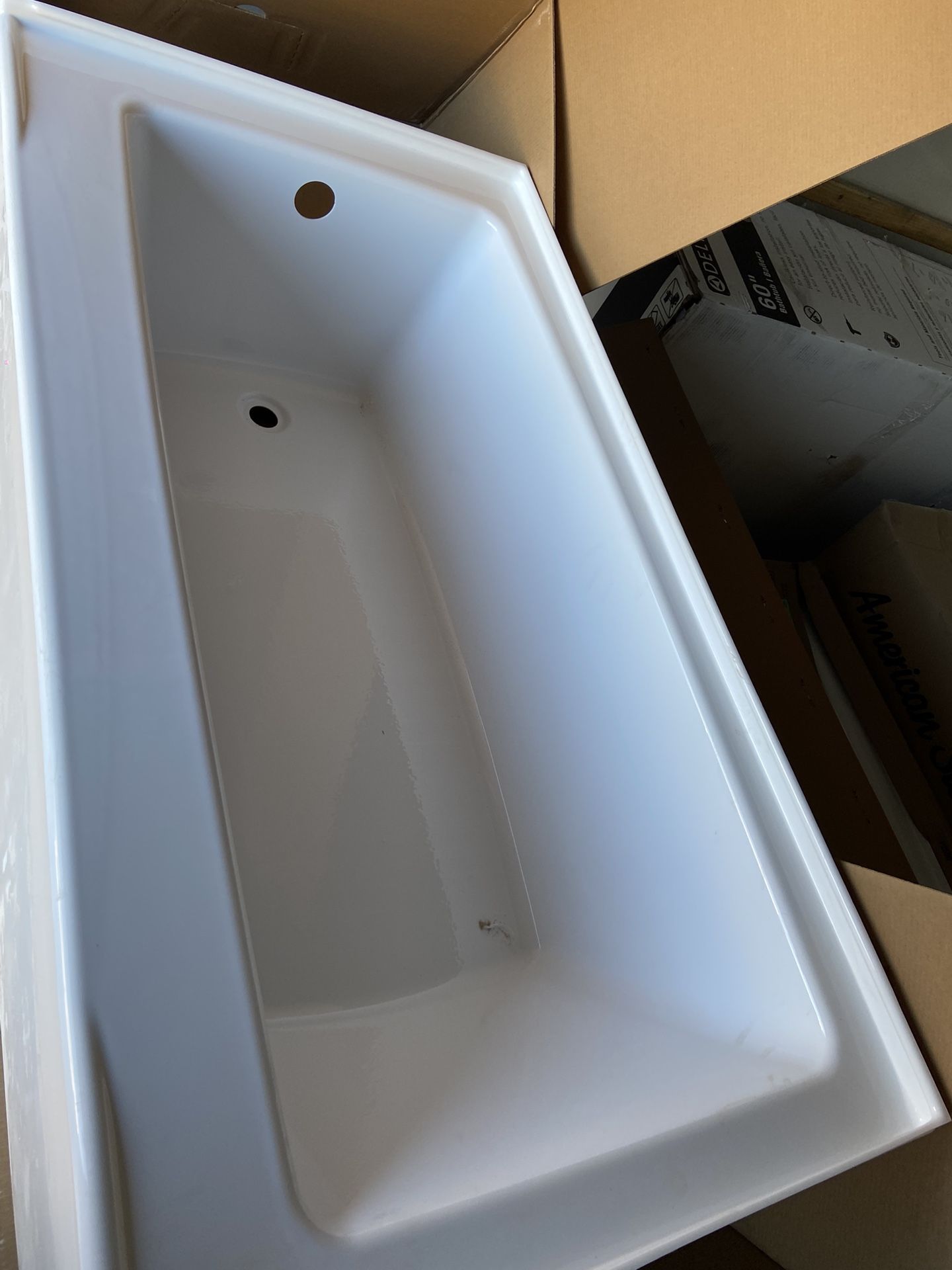 Delta Classic 500 60 in. x 32 in. Alcove Deep Soaking Bathtub with Left Drain in High Gloss White