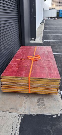 Heat-treated plywood in excellent condition.