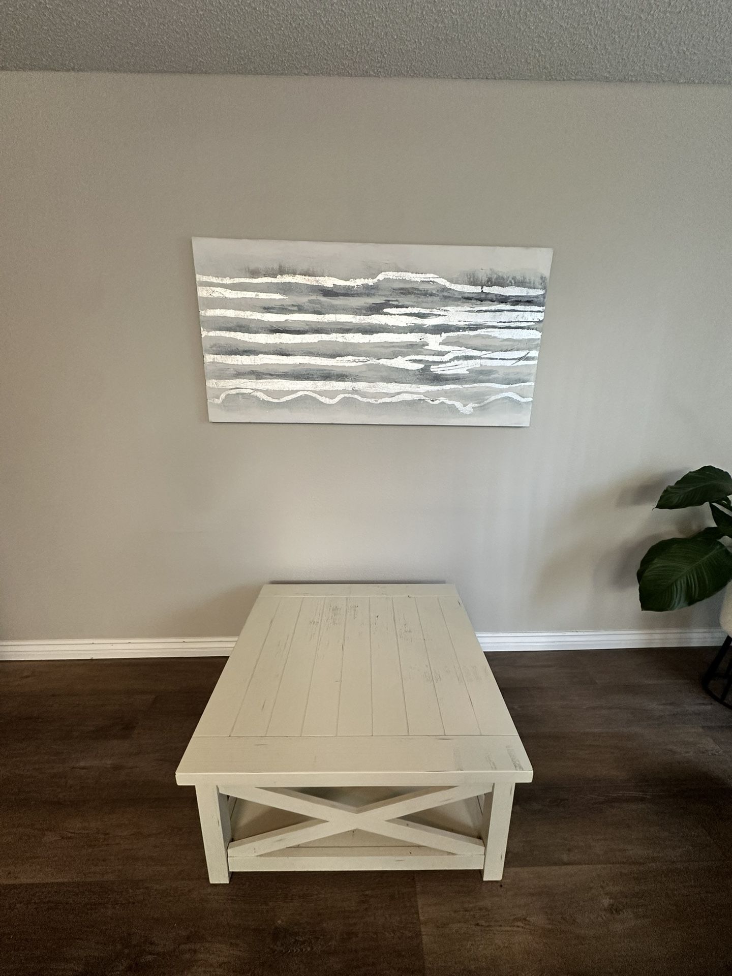 FREE Farmhouse Coffee Table 