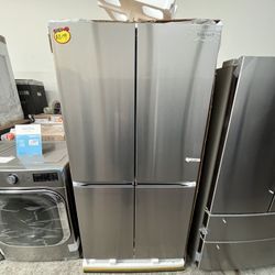 NEW SAMSUNG COUNTER DEPTH REFRIGERATOR 