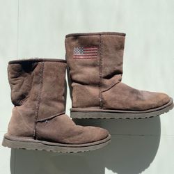 Size 10 UGG American Flag Crystal Sticker!