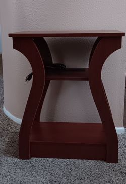Table with charging station