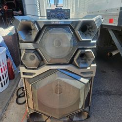Bluetooth Speaker Comes With a Bluetooth Amplifier 