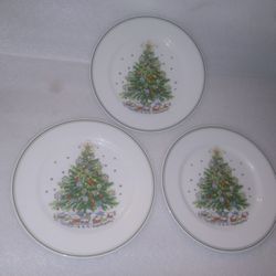 Christmas Plates Set Of 3