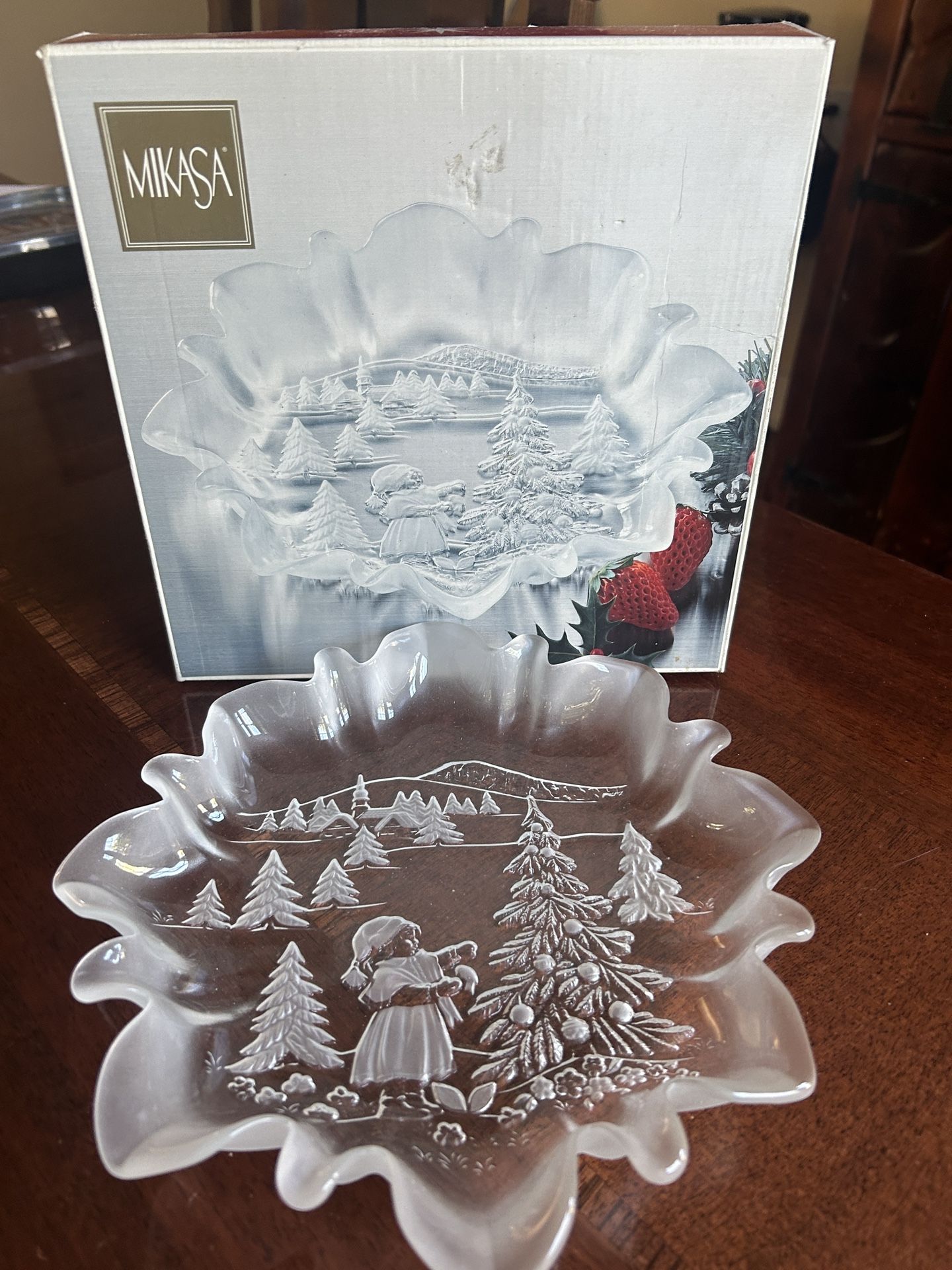 Christmas story Mikasa frosted glass ruffled plate near 10 inches new in the box